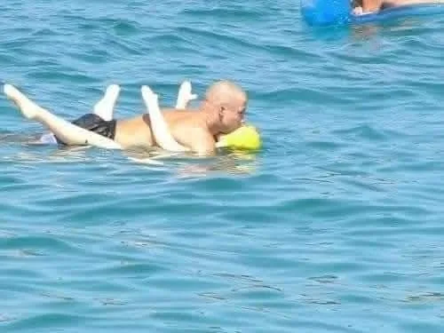 cu inot si piscina